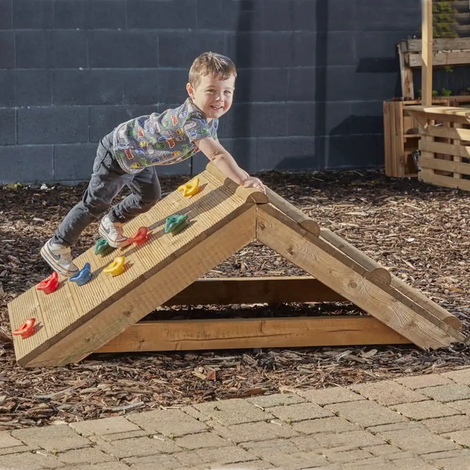 Arrampicata sulla Piccola Vetta, Gioco in Legno per Esterni - Palestrine